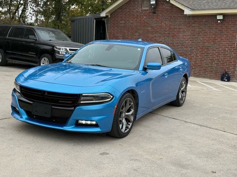 Used 2015 Dodge Charger R/T image 1