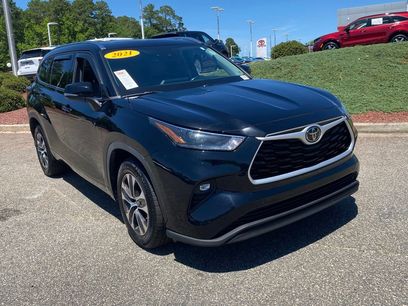 Used 2021 Toyota Highlander XLE