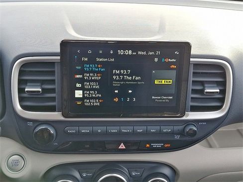 Certified 2023 Hyundai Venue Limited image 16