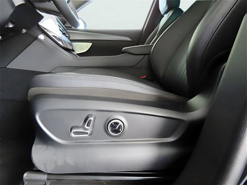 New 2024 Maserati Grecale GT image 49