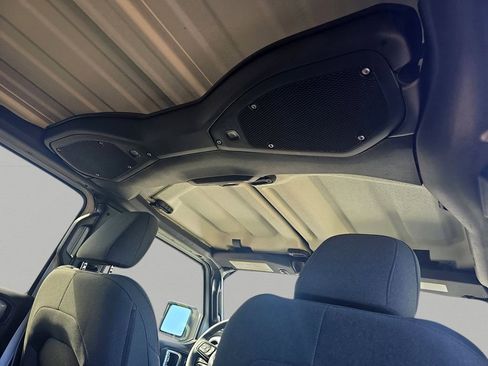 Used 2024 Jeep Wrangler Sport S image 23