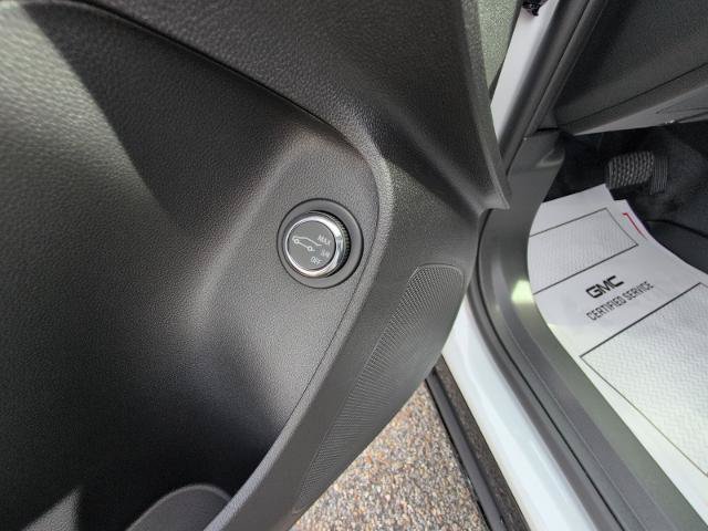 New 2026 Buick Envista Sport Touring w/ Convenience I Package FWD image 16