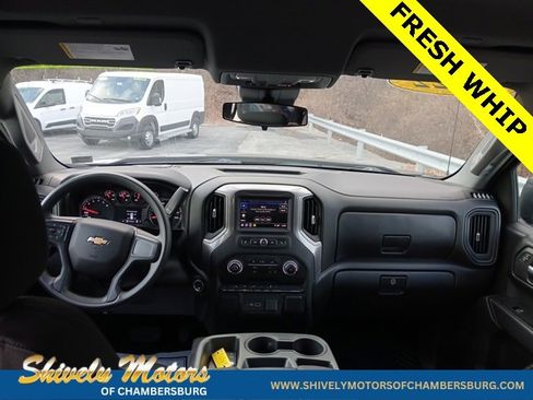 Used 2022 Chevrolet Silverado 1500 Custom image 13