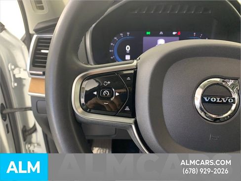 Used 2024 Volvo XC90 B6 Plus image 21