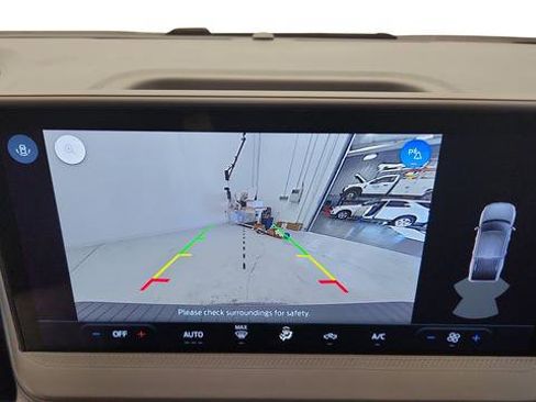 New 2025 Ford Maverick Lobo image 15