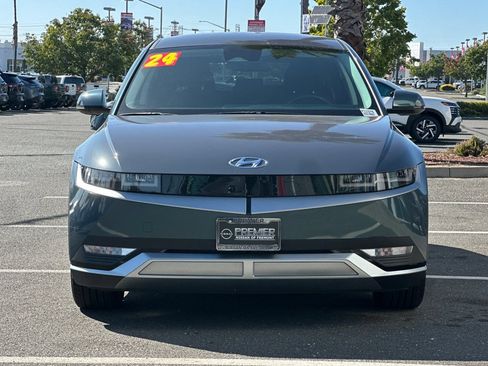 Used 2024 Hyundai Ioniq 5 SE RWD image 9