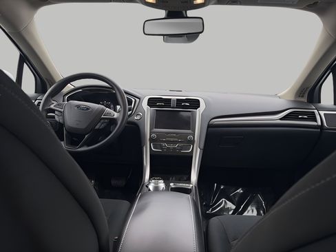 Certified 2020 Ford Fusion SE image 11