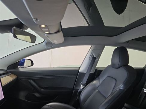 Used 2018 Tesla Model 3 Long Range AWD/4WD image 5