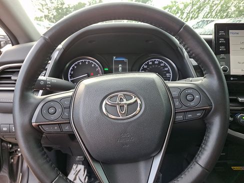 Used 2023 Toyota Camry SE w/ Cold Weather Package FWD image 23