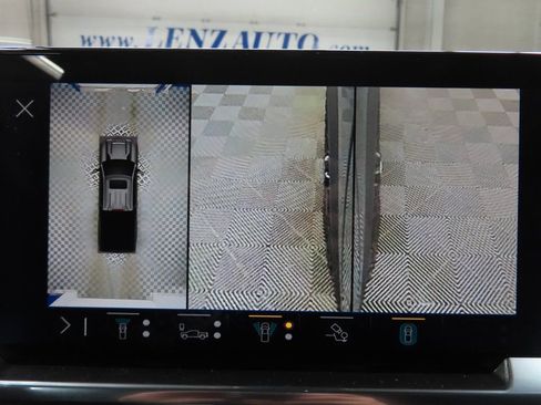 Used 2025 Chevrolet Silverado 2500 LTZ w/ Trail Boss Package image 17