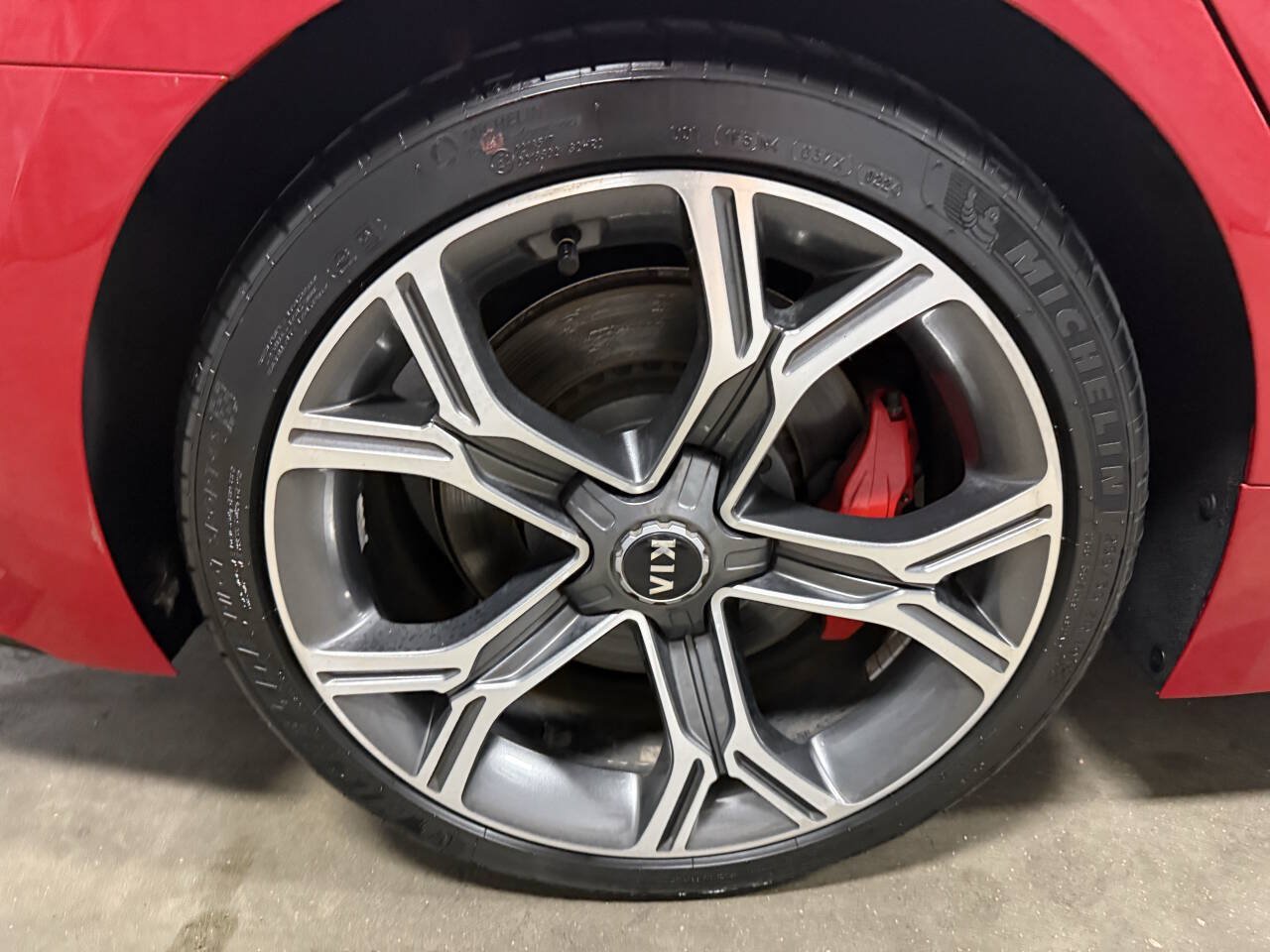 Used 2018 Kia Stinger GT2 AWD/4WD image 7