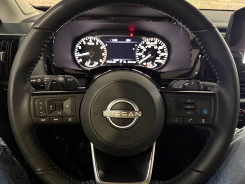 Certified 2025 Nissan Pathfinder SL w/ SL Premium Package FWD image 15