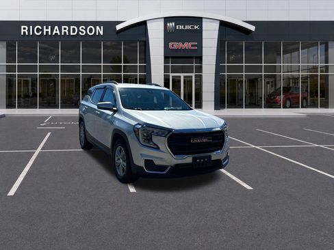 Used 2022 GMC Terrain SLE w/ Driver Convenience Package AWD/4WD image 8