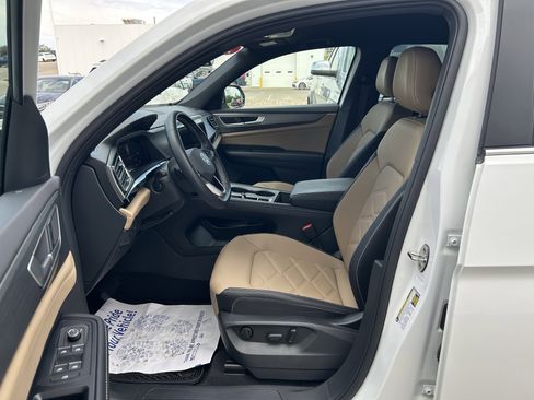 Used 2024 Volkswagen Atlas Cross Sport SE AWD/4WD image 13