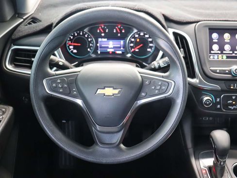 Used 2022 Chevrolet Equinox LT FWD image 9