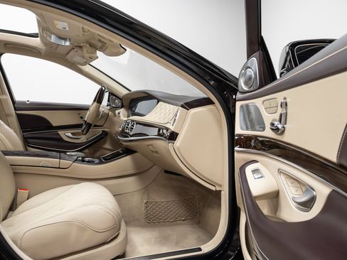 Used 2020 Mercedes-Benz Maybach S 560 4MATIC image 75