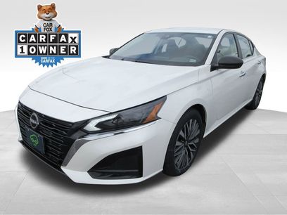 Used 2024 Nissan Altima 2.5 SV
