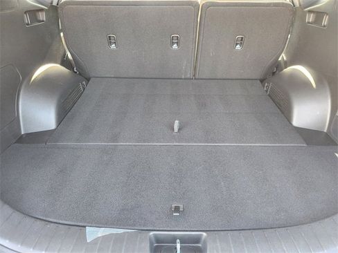 Used 2023 Hyundai Santa Fe SEL image 32