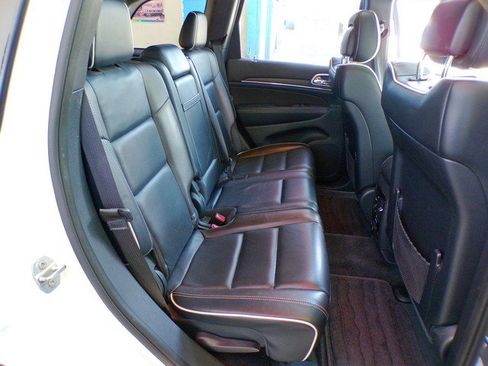 Used 2015 Jeep Grand Cherokee Overland AWD/4WD image 21