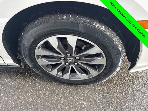 Used 2024 Honda Odyssey EX-L image 4
