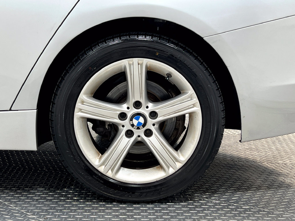 Used 2013 BMW 328i xDrive Sedan AWD/4WD image 36