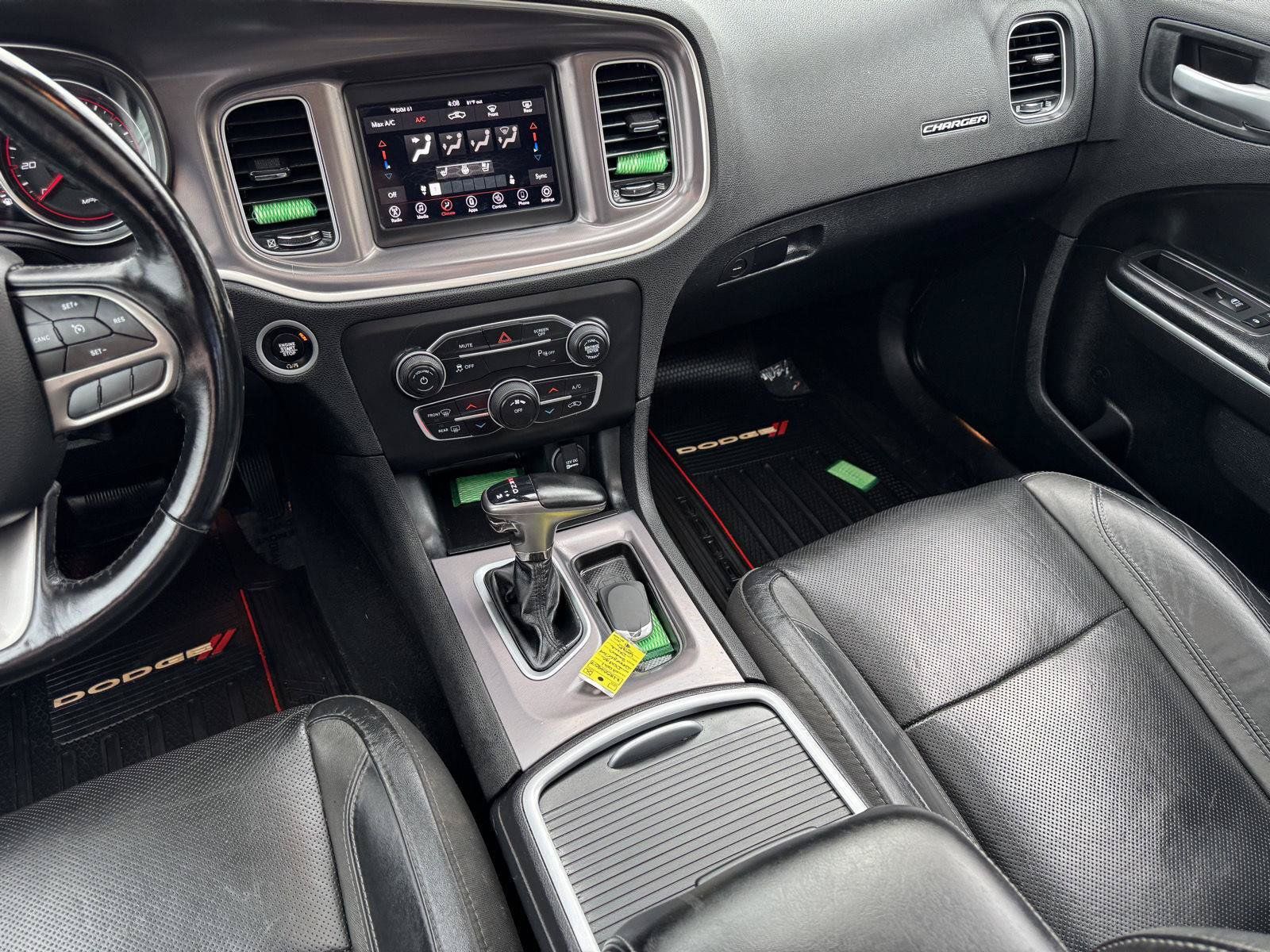 Used 2021 Dodge Charger SXT w/ Leather Interior Group RWD image 37