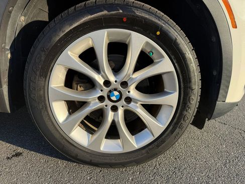 Used 2011 BMW 535i Sedan image 25