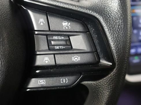 Used 2024 Subaru Crosstrek 2.0i Premium AWD/4WD image 35