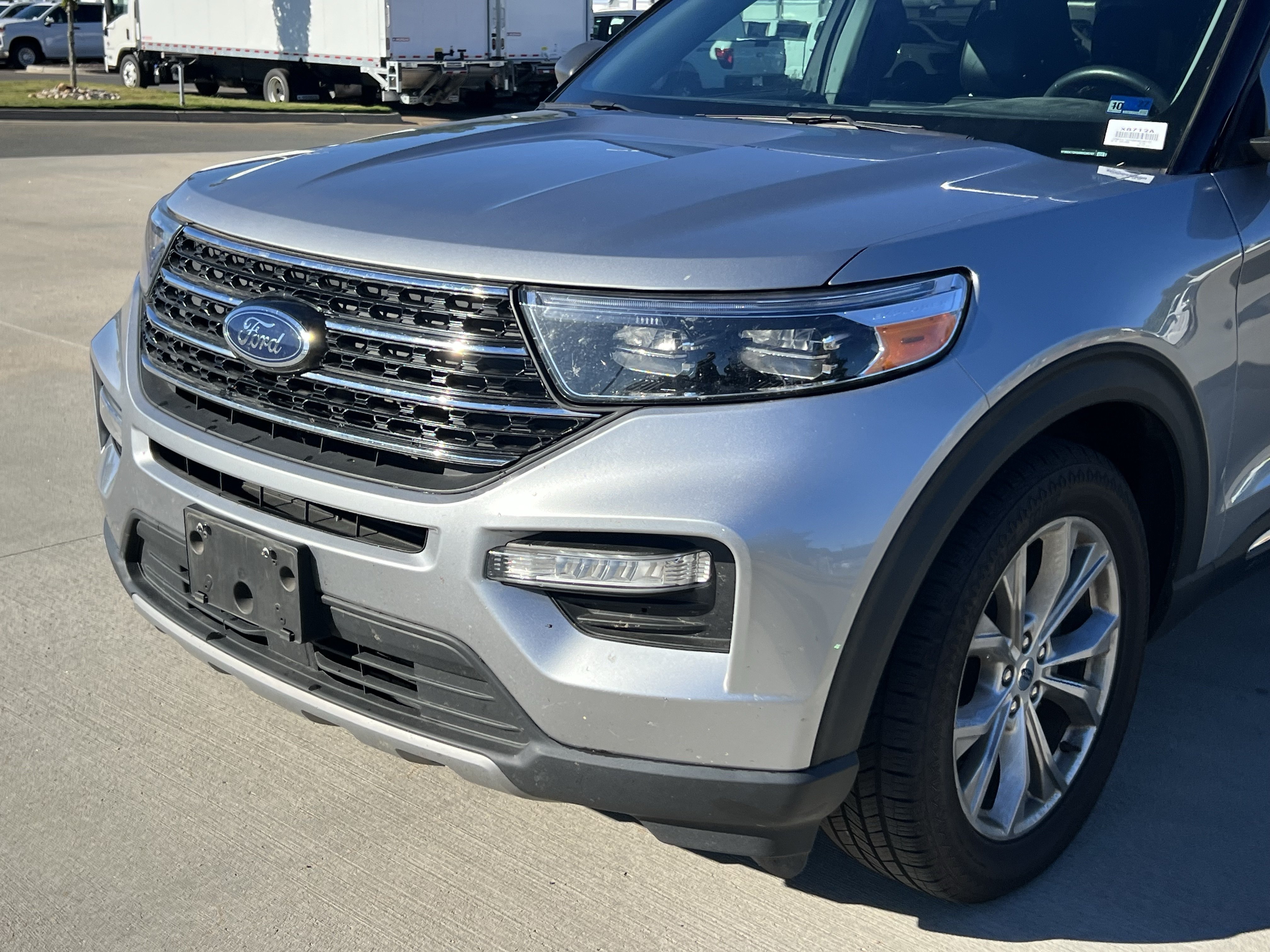 Used 2021 Ford Explorer XLT w/ Equipment Group 202A RWD image 28