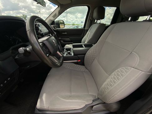 Used 2023 Toyota Tundra SR5 AWD/4WD image 17