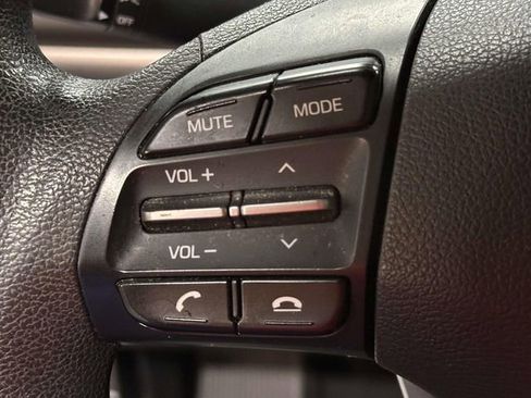Used 2020 Hyundai Elantra SE w/ Cargo Package (C1) FWD image 24