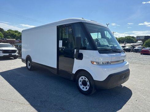 Used 2024 Chevrolet Brightdrop 600 w/ Battery Pack, Max Range AWD/4WD image 7