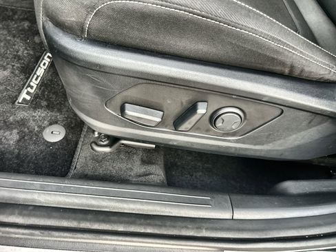 Used 2024 Hyundai Tucson SEL image 16