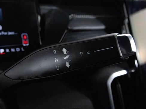 Certified 2025 GMC Acadia Elevation image 25