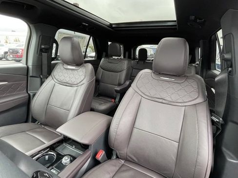 New 2026 Ford Explorer Platinum w/ LUX Leather Package image 17