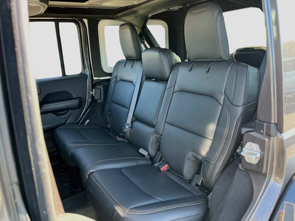 New 2027 Jeep Wrangler Unlimited Sahara AWD/4WD image 25