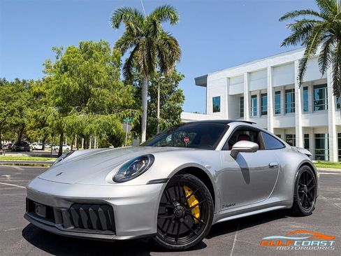 Used 2025 Porsche 911 Carrera 4 GTS AWD/4WD image 10