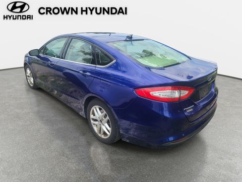 Used 2016 Ford Fusion SE FWD image 6