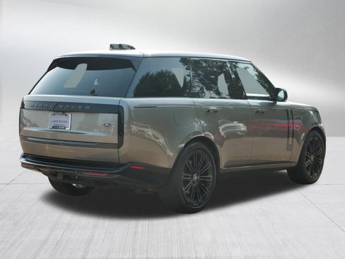 Used 2023 Land Rover Range Rover SE image 5