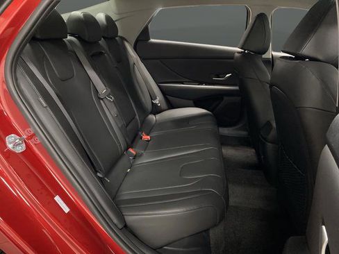 New 2026 Hyundai Elantra Limited image 32