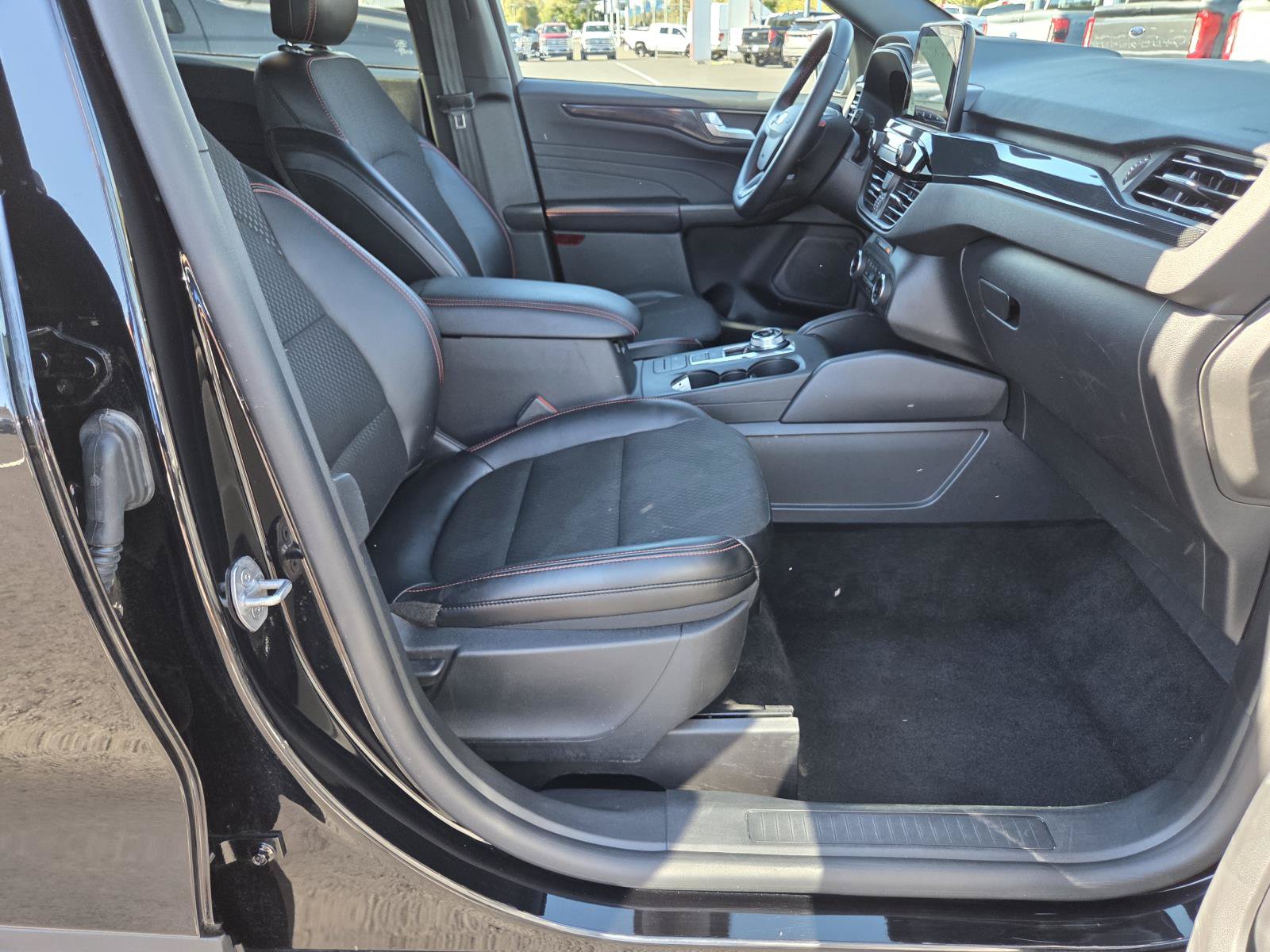 Used 2025 Ford Escape ST-Line AWD/4WD image 20