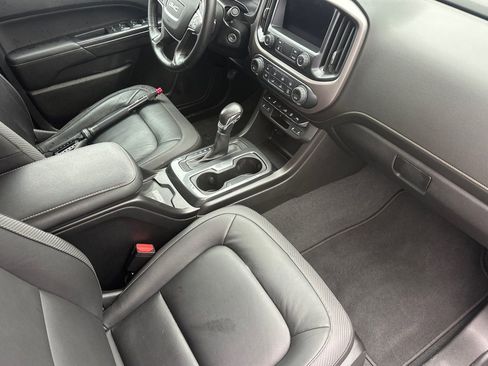 Used 2022 GMC Canyon AT4 w/ Trailering Package image 15