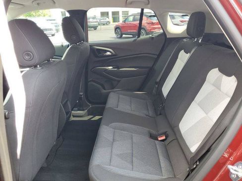 Certified 2024 Chevrolet Trax LS w/ LS Convenience Package FWD image 25