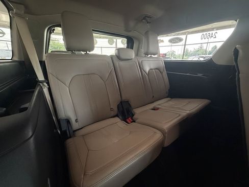 Used 2024 Ford Expedition Max Limited AWD/4WD image 34