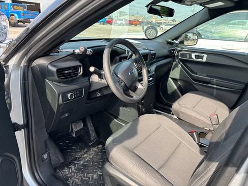 Used 2024 Ford Explorer 4WD Police Interceptor image 7