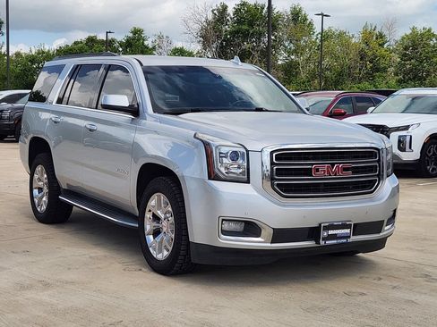 Used 2017 GMC Yukon SLE w/ SLE Value Package RWD image 3