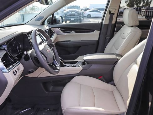 Used 2023 Cadillac XT6 Premium Luxury FWD image 22
