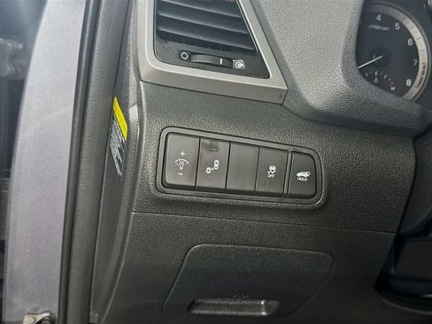 Used 2017 Hyundai Tucson Value AWD/4WD image 11