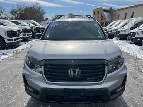 Used 2021 Honda Ridgeline Sport image 2