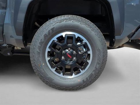 New 2025 Toyota Tacoma TRD Off-Road image 9